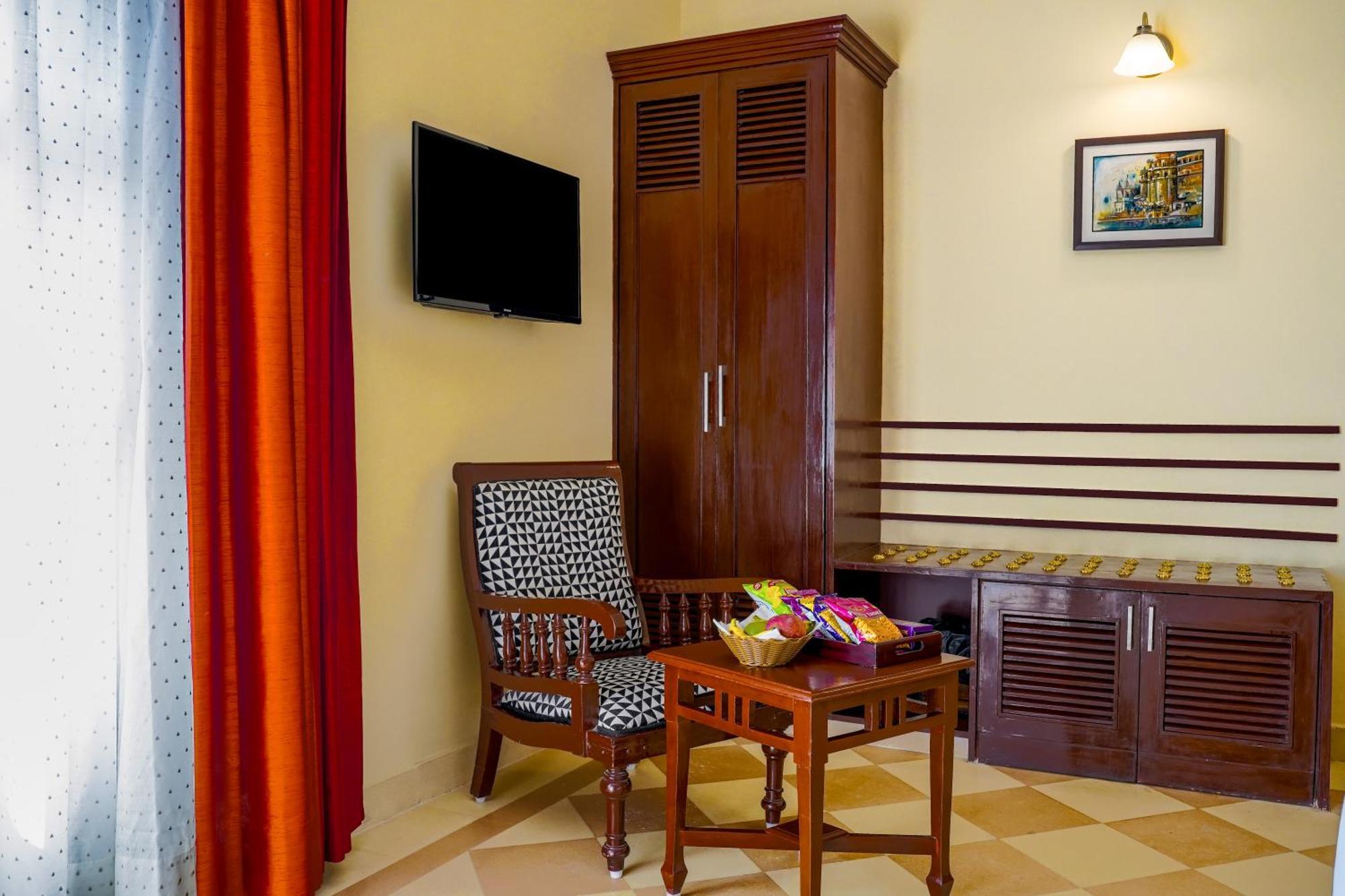 Guleria Kothi At Ganges Hotel Benares Buitenkant foto
