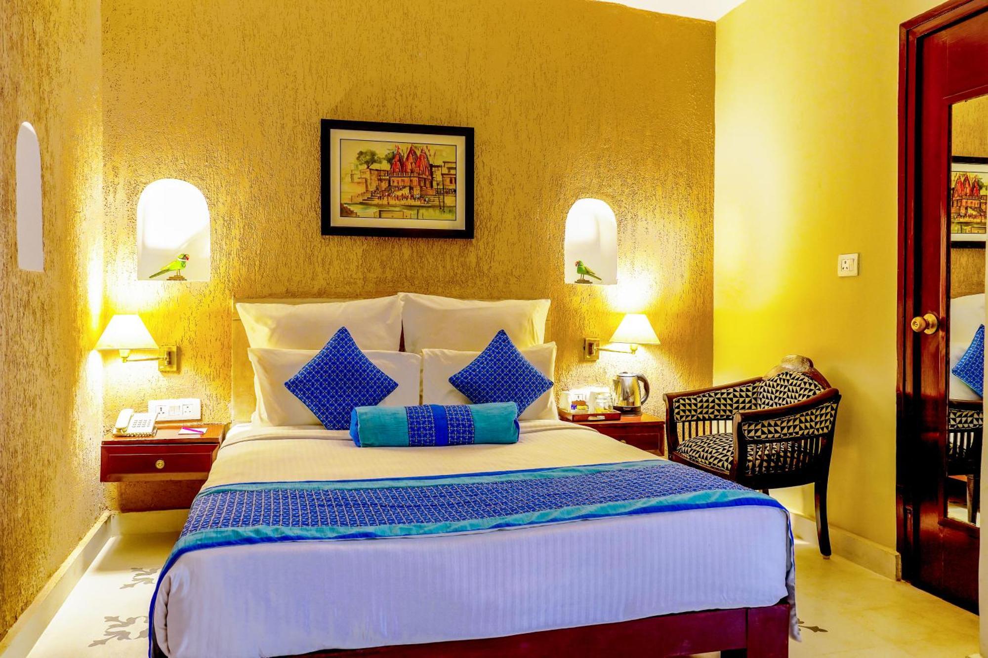 Guleria Kothi At Ganges Hotel Benares Buitenkant foto