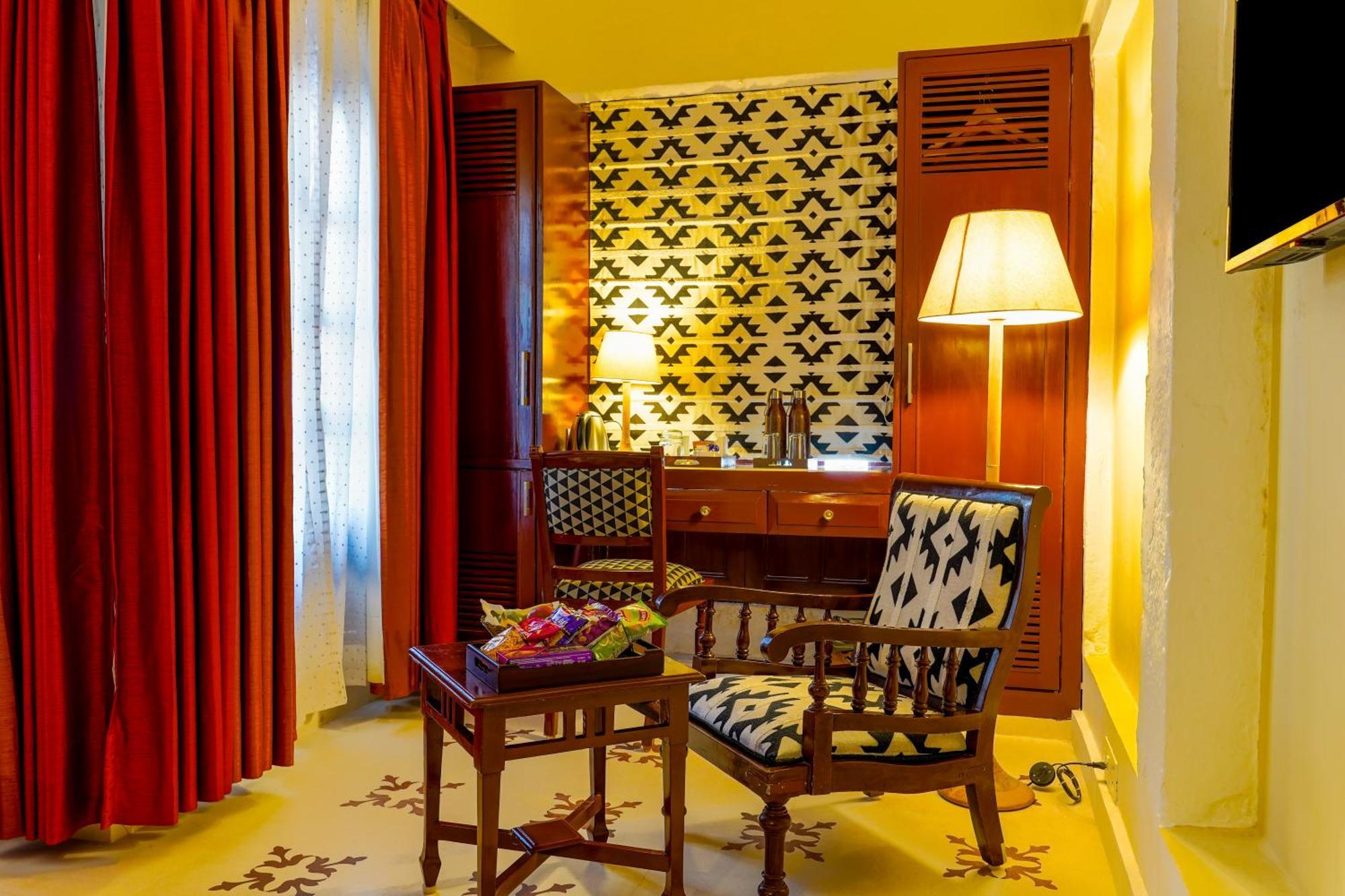 Guleria Kothi At Ganges Hotel Benares Buitenkant foto