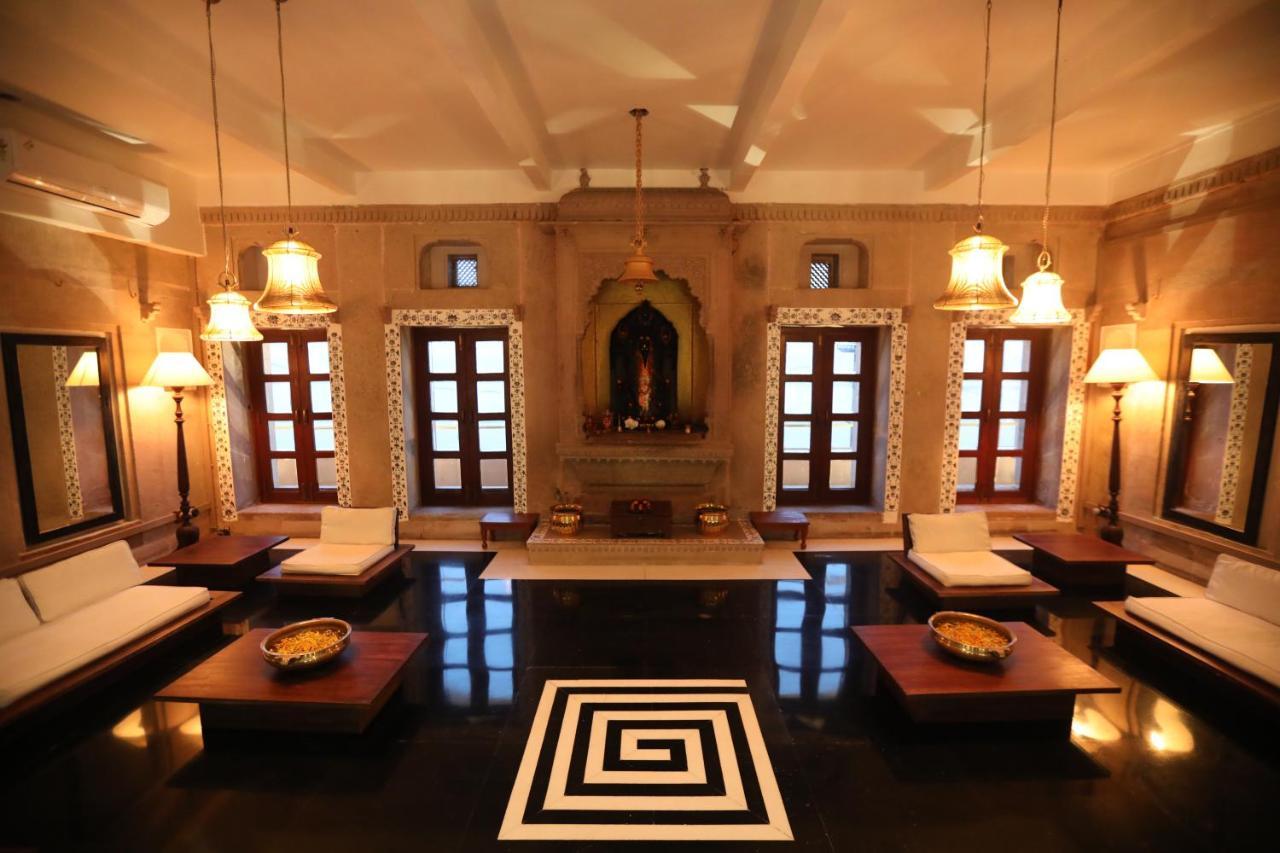 Guleria Kothi At Ganges Hotel Benares Buitenkant foto
